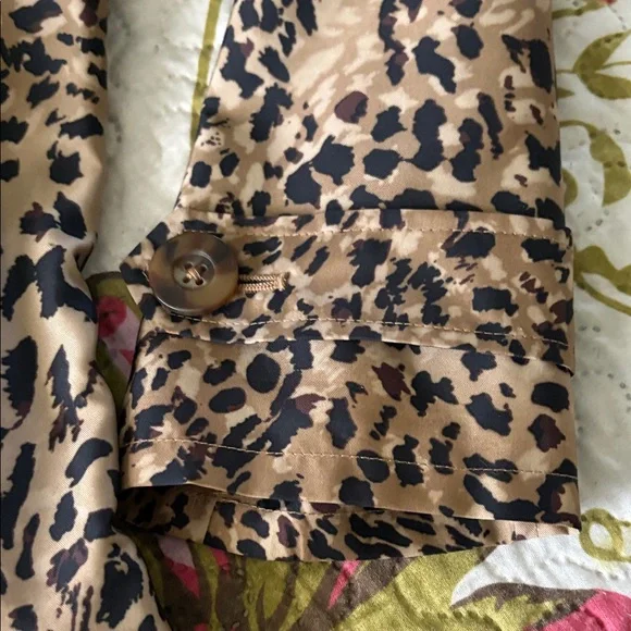 Jones New York Leopard-Print Double-Breasted Trench Coat - Tan & Black - Picture 5 of 12